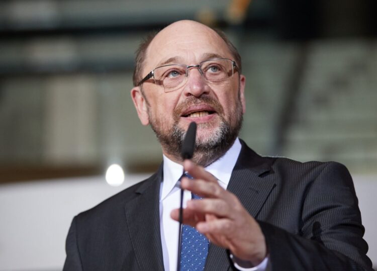 Schulz rezygnuje z przewodzenia SPD, fot. PAP/EPA/HAYOUNG JEON