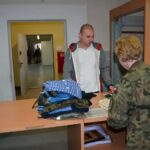 Postrzyżyny, mundur i poranna zaprawa! 21 Postrzyżyny, mundur i poranna zaprawa! Radio Zachód - Lubuskie