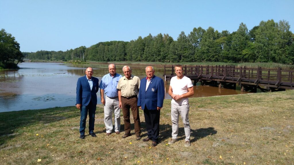 Leśnicy, wędkarze i samorządowcy zadbają o akwen Radio Zachód - Lubuskie