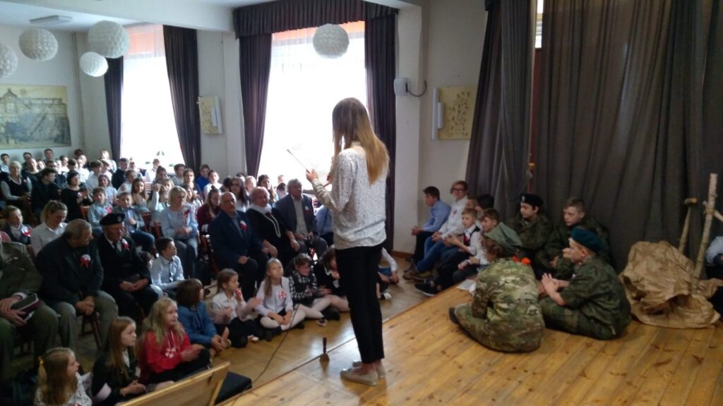 Gubińska młodzież pamięta o rocznicy Gubińska młodzież pamięta o rocznicy Radio Zachód - Lubuskie