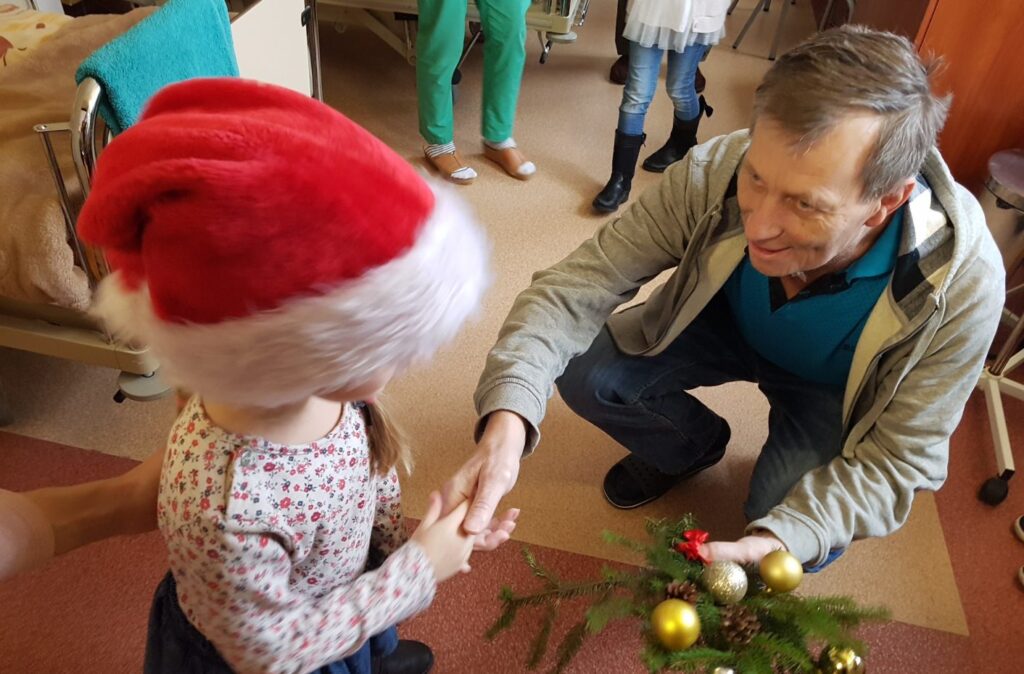 Przedszkolaki odwiedziły pacjentów onkologii Przedszkolaki odwiedziły pacjentów onkologii Radio Zachód - Lubuskie