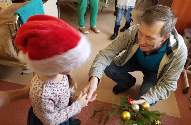 Przedszkolaki odwiedziły pacjentów onkologii 9 fot. Daniel Sawicki