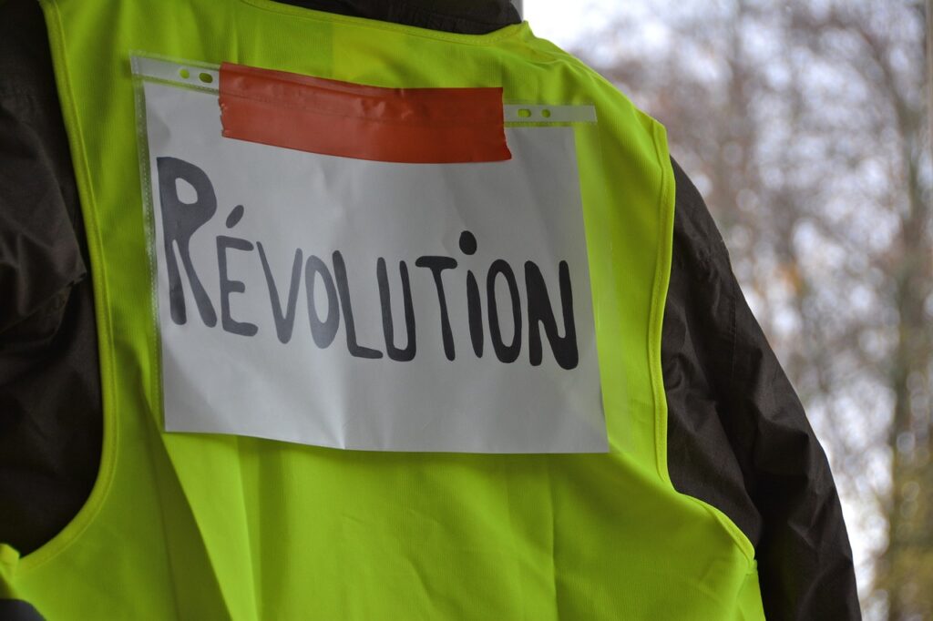 Francja: "żółte kamizelki" ponownie wychodzą na ulice Paryża Radio Zachód - Lubuskie