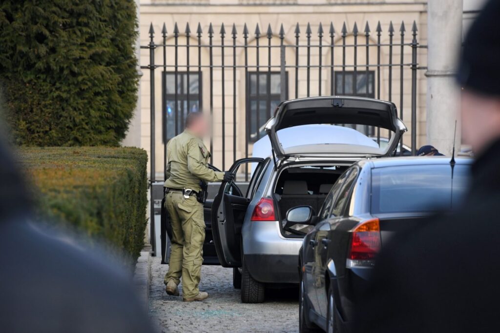 Incydent przed bramą Pałacu Prezydenckiego Radio Zachód - Lubuskie