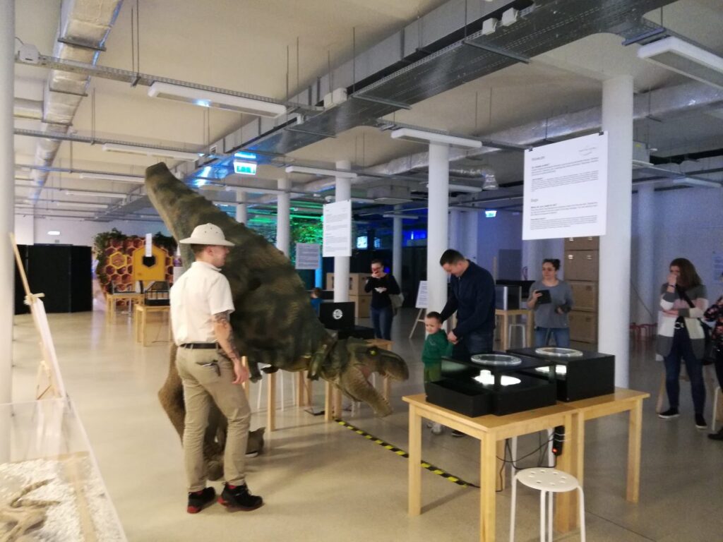 Dinozaury w Centrum Przyrodniczym [ZDJĘCIA] Radio Zachód - Lubuskie