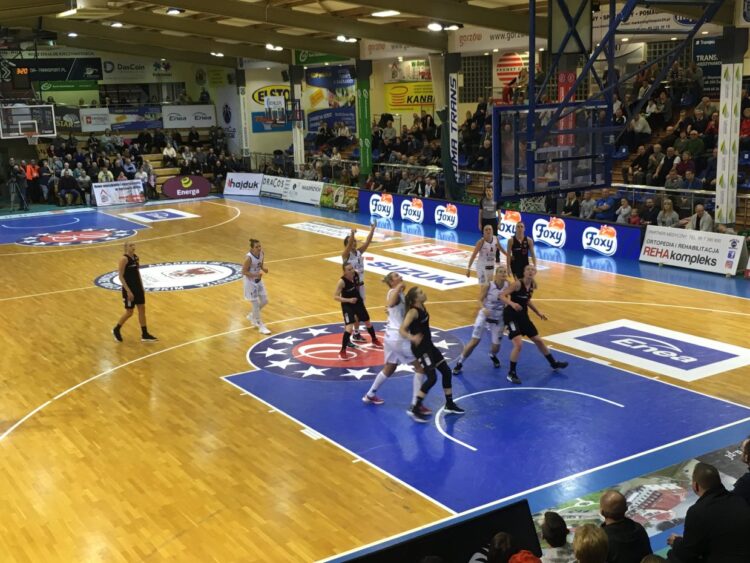 Jeden mecz i dwa debiuty 9 fot. R.Rachlewicz