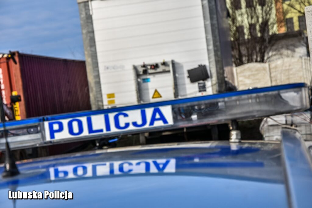 Policjanci zlikwidowali dziuplę samochodową Radio Zachód - Lubuskie
