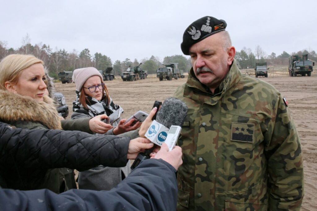 Błaszczak: Do 2024 r. armia będzie dysponować 5 dywizjonami "Krabów" Radio Zachód - Lubuskie