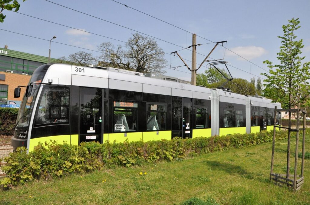 Październik- ostateczny termin uruchomienia tramwajów? Październik- ostateczny termin uruchomienia tramwajów? Radio Zachód - Lubuskie