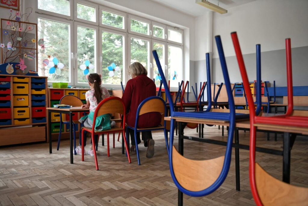 Strajk pracowników oświaty. Sytuacja w regionie Strajk pracowników oświaty. Sytuacja w regionie Radio Zachód - Lubuskie