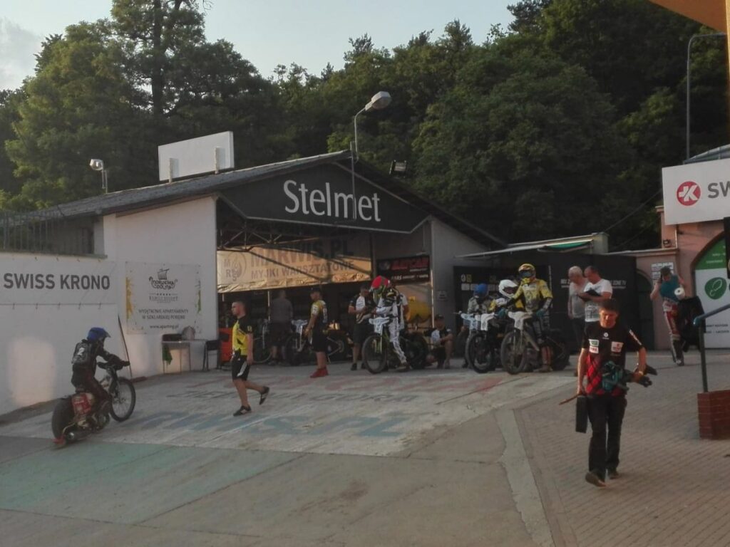 DMPJ: Kolejne zwycięstwo Francepol Falubazu DMPJ: Kolejne zwycięstwo Francepol Falubazu Radio Zachód - Lubuskie