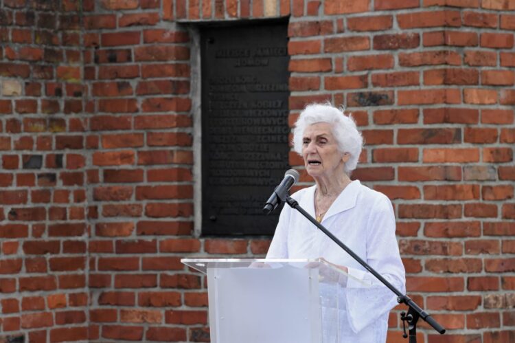 Ocalała z Auschwitz Eva Fahdi-Pusztai. Fot. PAP/Jacek Bednarczyk