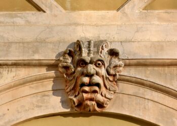 Jeden z żagańskich maszkaronów. Fot. Jan Mazur