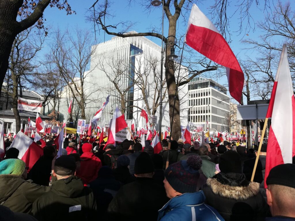 Manifestacja w obronie reformy sądownictwa Radio Zachód - Lubuskie