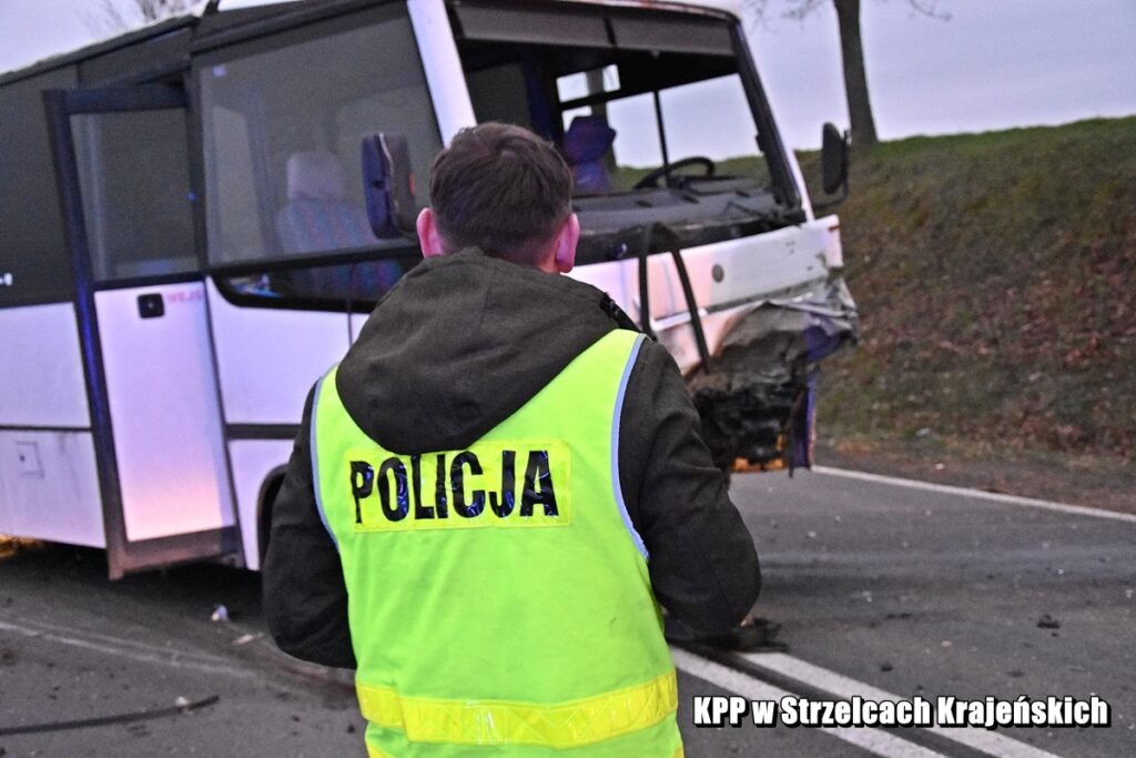 Tragiczne zderzenie osobówki z autobusem. 34-latka nie żyje Radio Zachód - Lubuskie