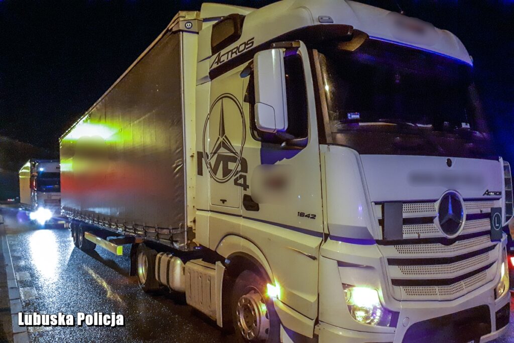 Policjanci odzyskali ciężarówki warte 800 tys. zł Radio Zachód - Lubuskie