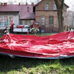 Strażacy rozstawiają namiot 15 Strażacy rozstawiają namiot Radio Zachód - Lubuskie