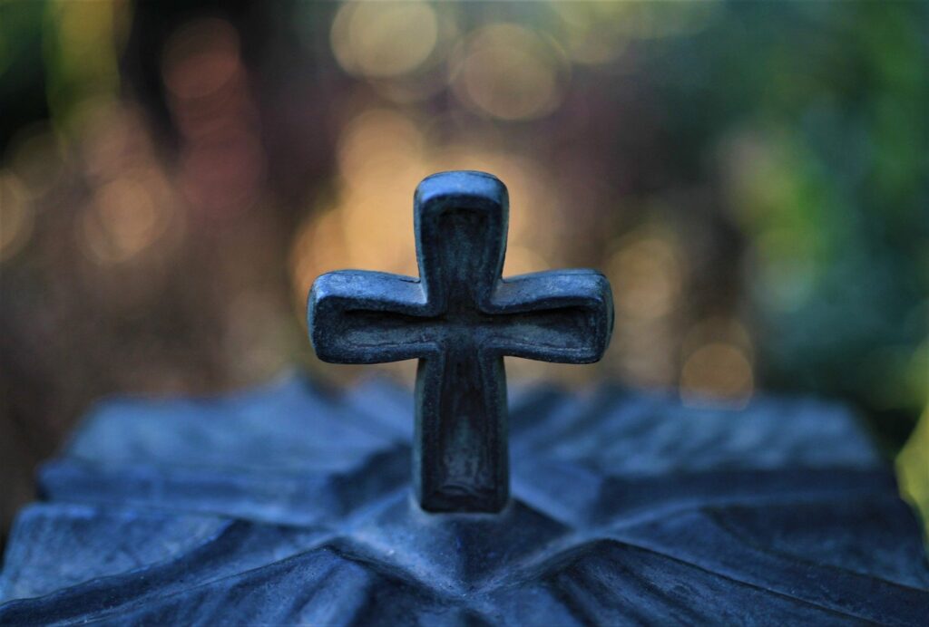 Żagań: cmentarz otwarty, ale są ograniczenia Radio Zachód - Lubuskie