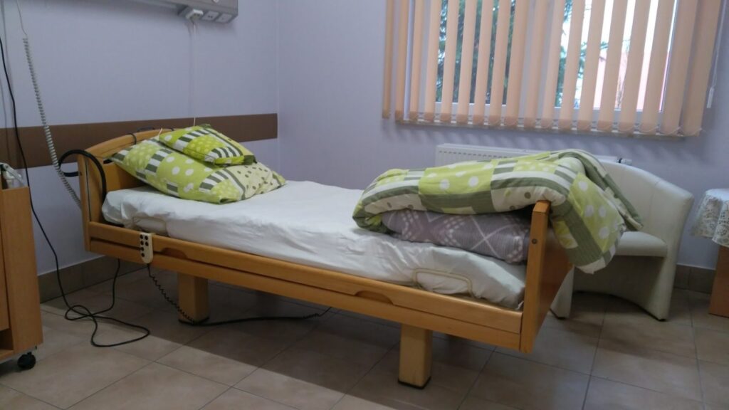 Reżim sanitarny w zielonogórskim hospicjum. 11 chorych w placówce Radio Zachód - Lubuskie