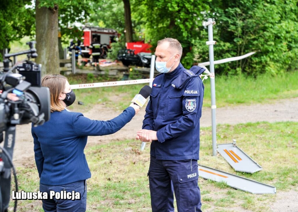 Ofiary wypadku koło Górzycy to nastolatkowie. 16-letni kierowca bez prawa jazdy Radio Zachód - Lubuskie