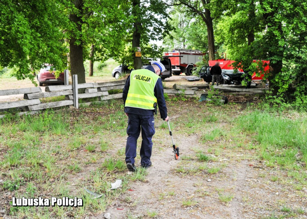 Ofiary wypadku koło Górzycy to nastolatkowie. 16-letni kierowca bez prawa jazdy Radio Zachód - Lubuskie