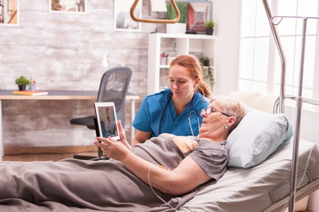 Dziś Międzynarodowy Dzień Pielęgniarki i Położnych 3 Dziś Międzynarodowy Dzień Pielęgniarki i Położnych Radio Zachód - Lubuskie