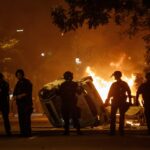 USA: godzina policyjna w niemal 40 miastach. Pod Białym Domem demonstranci podpalili samochody 13 USA: godzina policyjna w niemal 40 miastach. Pod Białym Domem demonstranci podpalili samochody Radio Zachód - Lubuskie