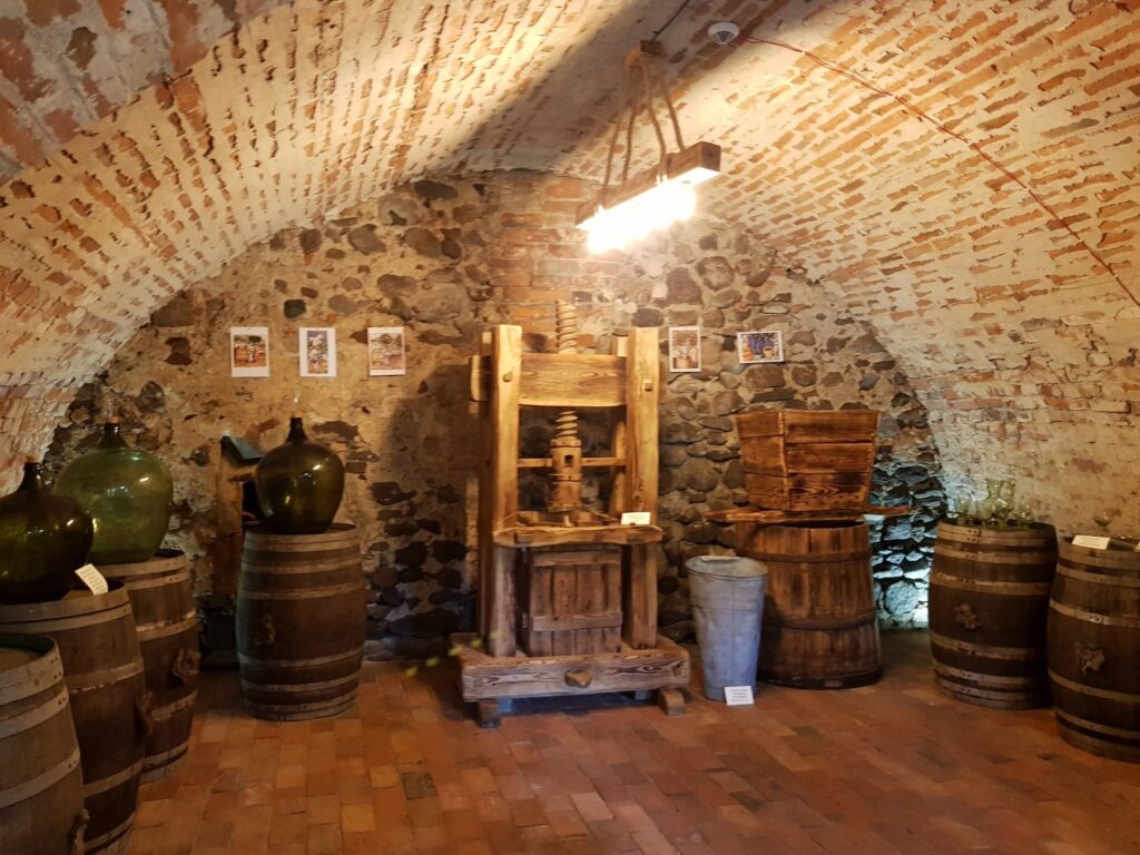 Trakt winny w klasztorze Trakt winny w klasztorze Radio Zachód - Lubuskie