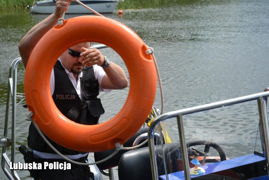 Policja przypomina o zasadach bezpieczeństwa nad wodą Radio Zachód - Lubuskie
