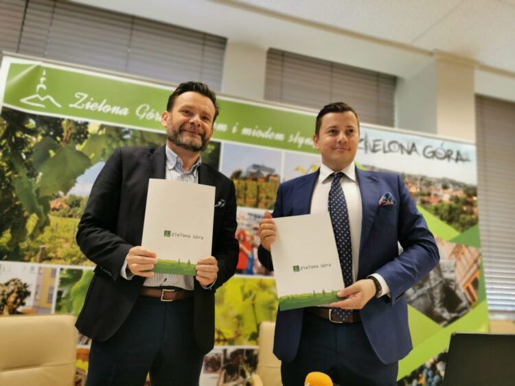 Elektromobliność umowa PIRE