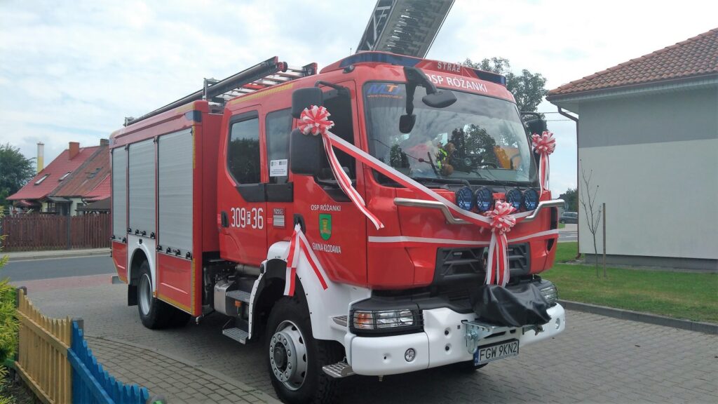 Nowy wóz strażacki dla Różanek Radio Zachód - Lubuskie