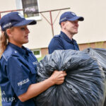 Policjantka zebrała 1,5 tony nakrętek, by pomóc chorej dziewczynce [ZDJĘCIA] Radio Zachód - Lubuskie