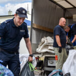 Policjantka zebrała 1,5 tony nakrętek, by pomóc chorej dziewczynce [ZDJĘCIA] Radio Zachód - Lubuskie