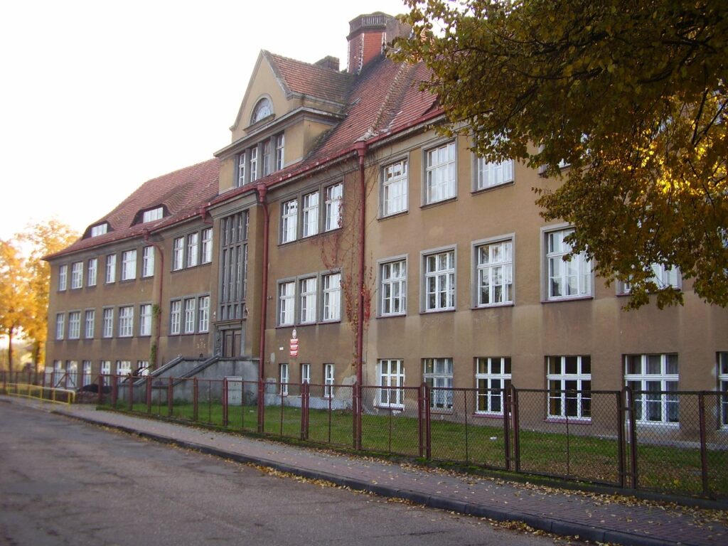 Zmieni się szkoła w Ośnie Radio Zachód - Lubuskie