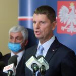 Szef MEN: Decyzja o powrocie do szkół była dobra