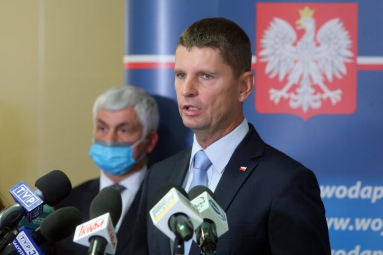 Szef MEN: Decyzja o powrocie do szkół była dobra