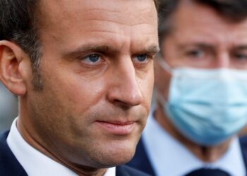 Macron: Liczba żołnierzy na ulicach wzrośnie z 3 tys. do 7 tys.