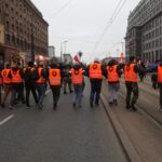 W Warszawie zakończył się Marsz Niepodległości 2020 [DUŻO ZDJĘĆ] Radio Zachód - Lubuskie