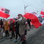 W Warszawie zakończył się Marsz Niepodległości 2020 [DUŻO ZDJĘĆ] Radio Zachód - Lubuskie