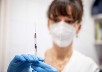 Szczepionka Moderny jest skuteczna na warianty koronowirusa