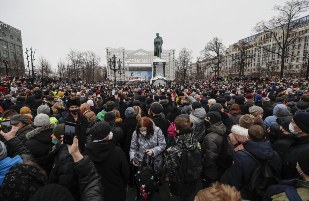 Rosja: tysiące demonstruje w obronie Nawalnego [ZDJĘCIA] Radio Zachód - Lubuskie