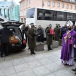 Pogrzeb płk. Leszka Mroczkowskiego - Żołnierza Wyklętego, więźnia stalinizmu, działacza "Solidarności" 13 Pogrzeb płk. Leszka Mroczkowskiego - Żołnierza Wyklętego, więźnia stalinizmu, działacza "Solidarności" Radio Zachód - Lubuskie