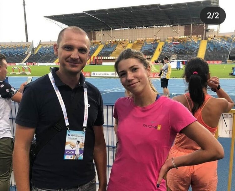 Trener Sebastian Papuga i Kornelia Lesiewicz