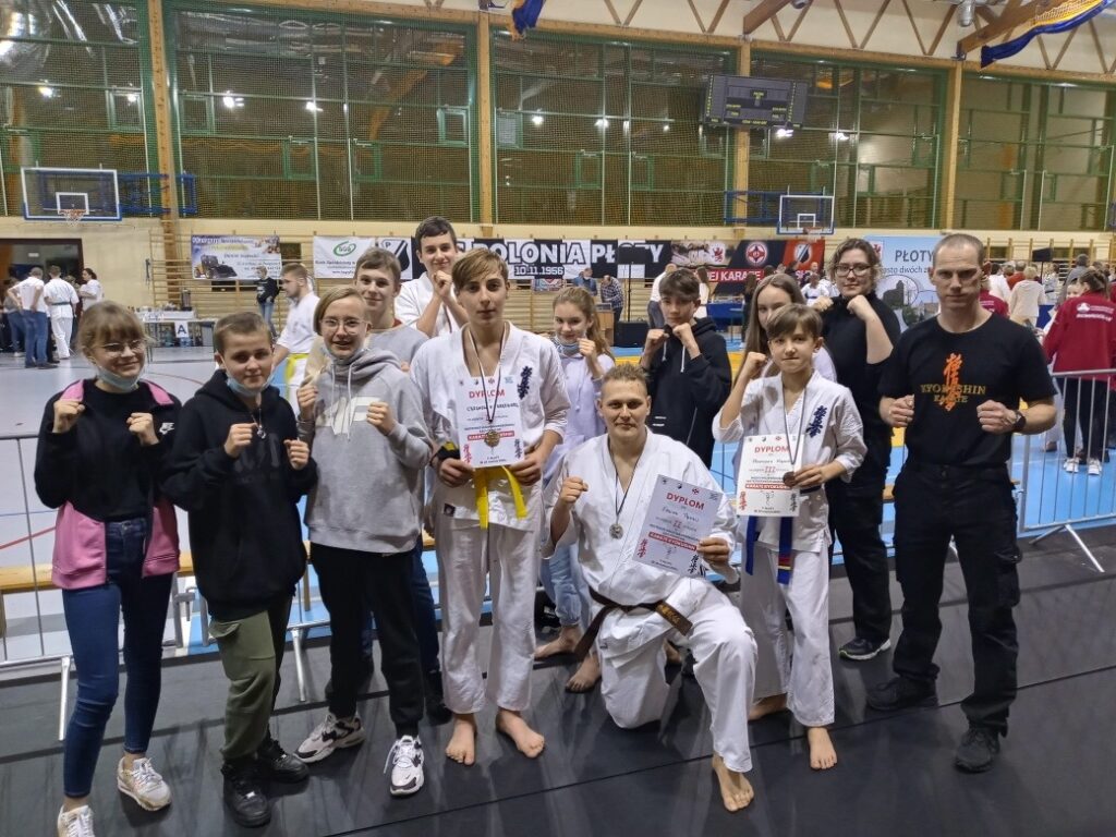 3 medale z mistrzostw makroregionu karateków Kyokushin Zielona Góra Radio Zachód - Lubuskie
