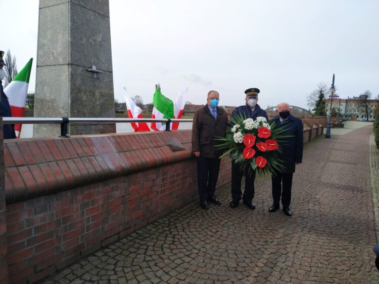 autor: Piotr Wiśniewski