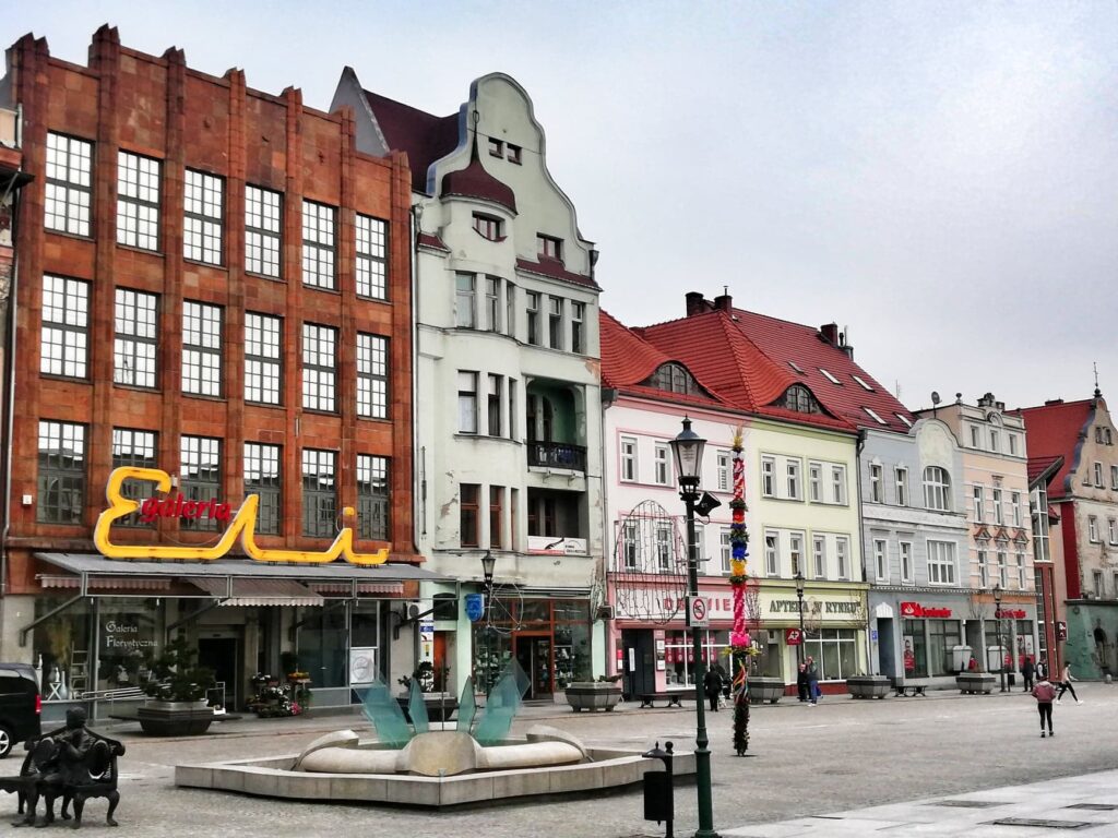 Miasto dołoży do remontów żarskich kamienic Radio Zachód - Lubuskie