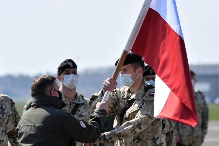 Polscy żołnierze wyruszyli na misję NATO do Turcji 9 Polscy żołnierze wyruszyli na misję NATO do Turcji