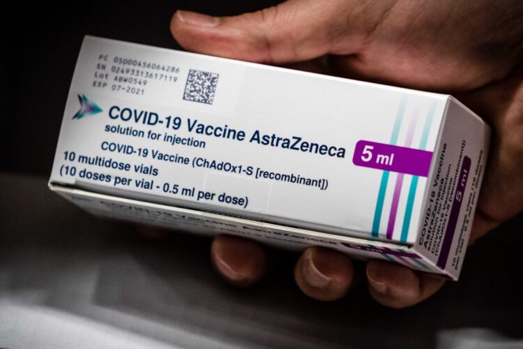 EMA: Zapewnia o korzyściach stosowania szczepionki AstraZeneka