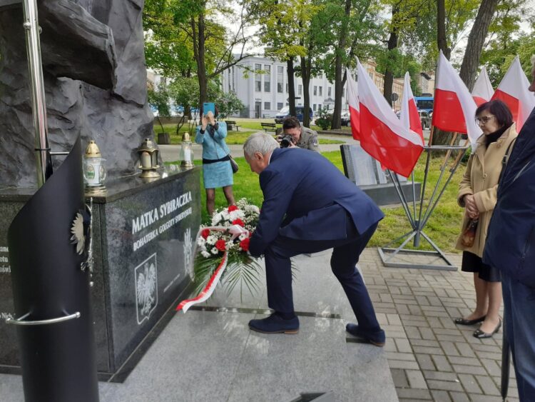 Zielonogórscy Sybiracy oddali hołd swoim matkom