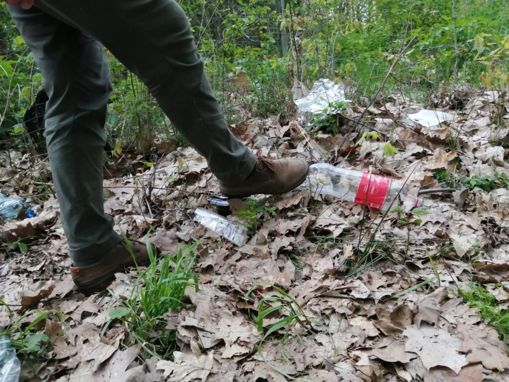 Śmieci w lesie Radio Zachód - Lubuskie